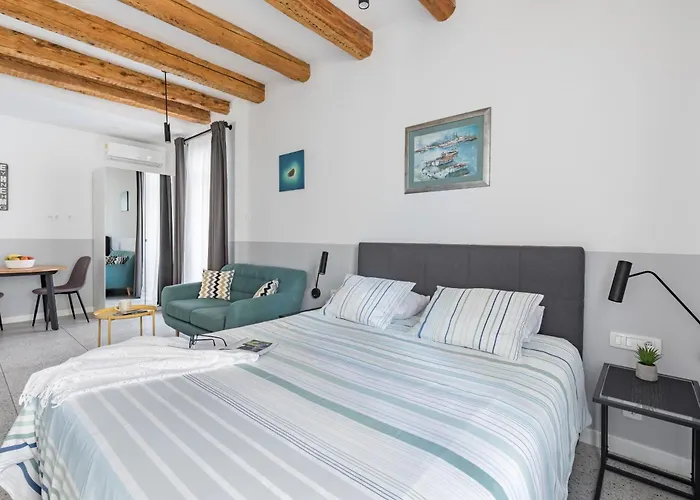 Luxury Adriatic 1 & Adriatic 2 *